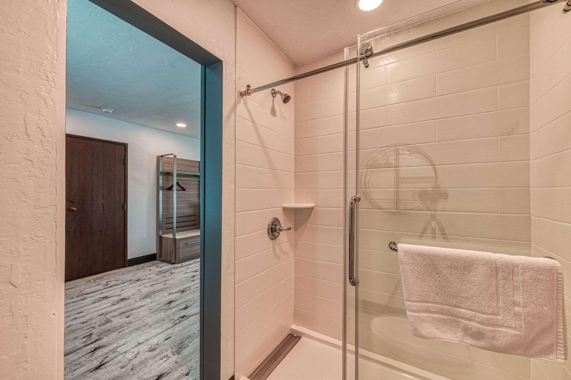 Casa Via Mar Inn, Ascend Hotel Collection Порт-Уэнеме Экстерьер фото